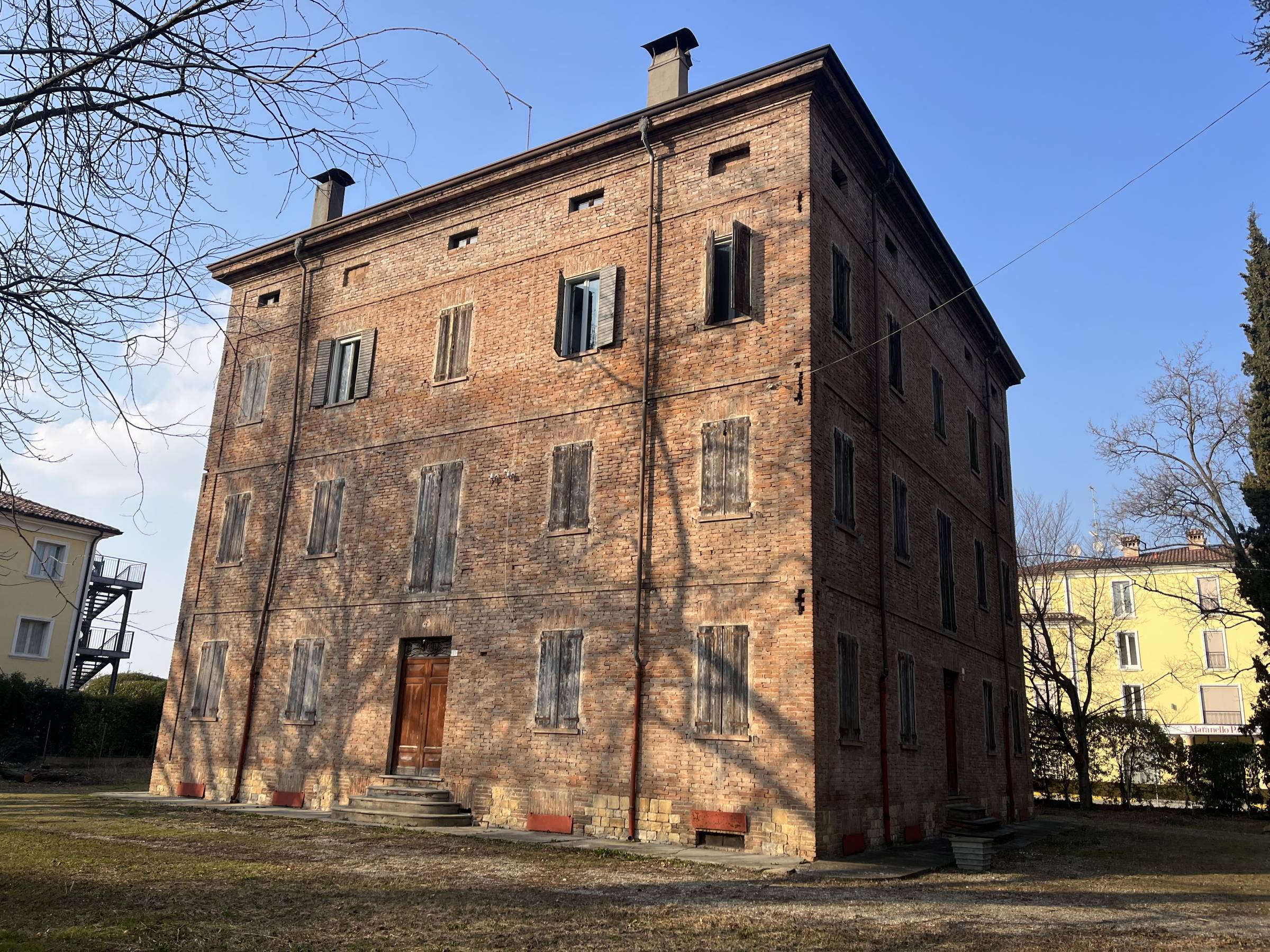 Nuovo residence e ristorante in ex 