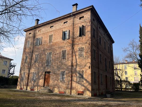 Nuovo residence e ristorante in ex 